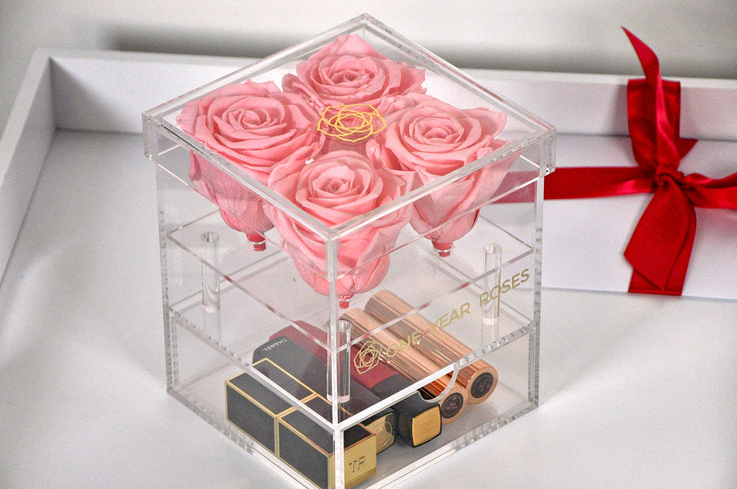 The Clear 4 Make Up Box – One Year Roses